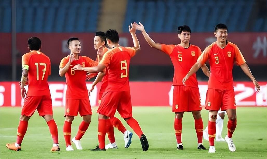 开云体育app下载-同样是落选U23国足，为何朱鹏宇能补招进国家队，依木兰却不能