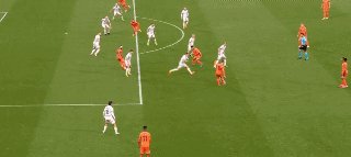 开云官方网-【热身赛】荷兰4比0冰岛，哈维·西蒙斯国家队处子球