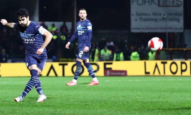 开云体育官网-足总杯豪胜英乙队，曼城送戏下乡宾主皆欢