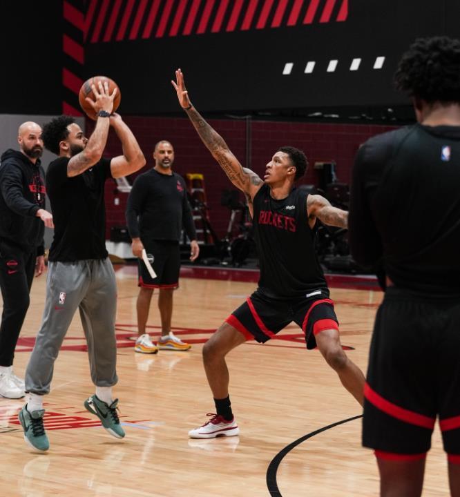 火箭三喜临门！乌度卡+双前锋获最佳提名，申京无缘，马刺大赢家