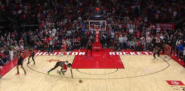 开云体育app下载-挥舞镰刀！“死神”杜兰特急停后仰中投反超 稳稳命中关键两罚